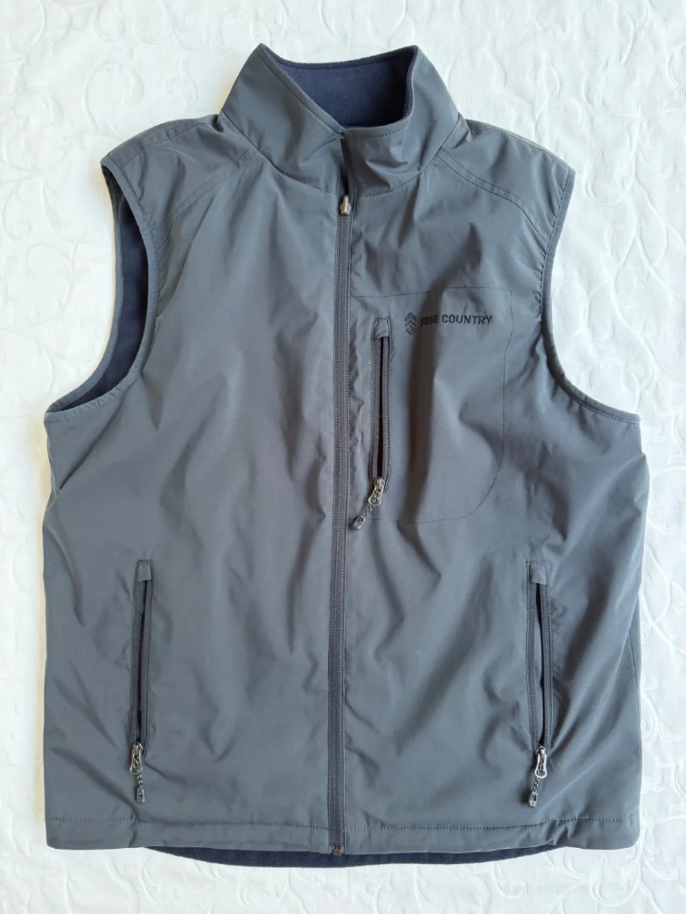 Men's Reversible Fleece-Lined Softshell Vest Free Country Sz M